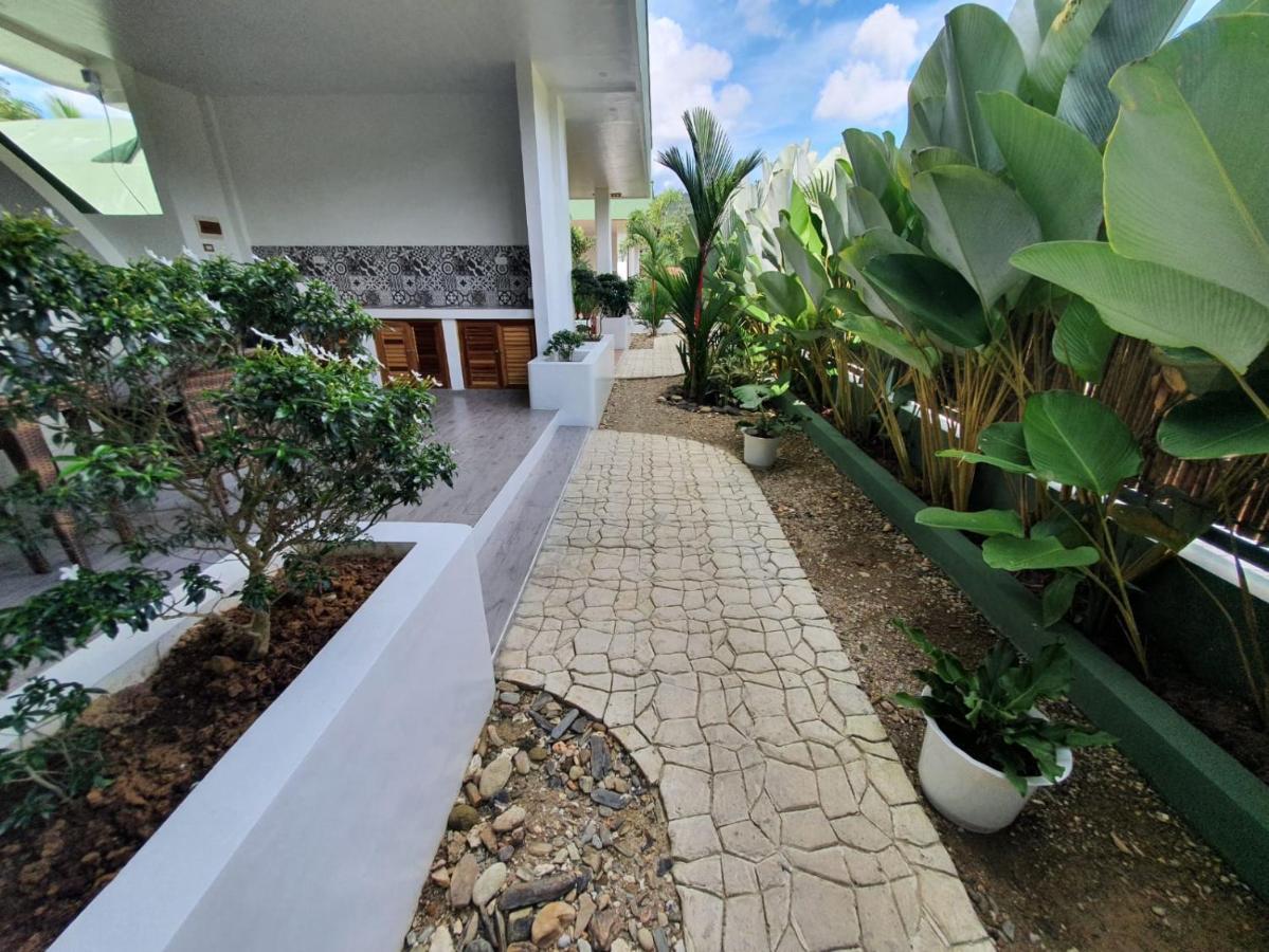 Royal Suites - Port Barton San Vicente  Εξωτερικό φωτογραφία
