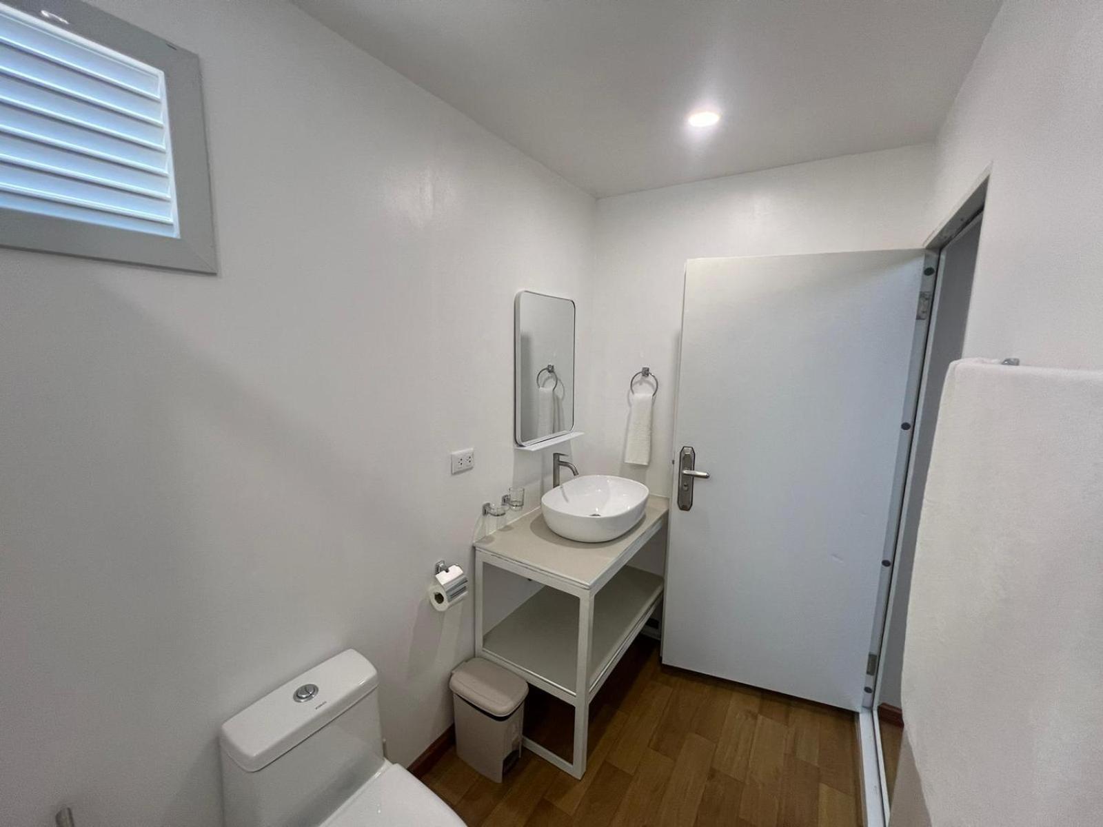 Royal Suites - Port Barton San Vicente  Εξωτερικό φωτογραφία